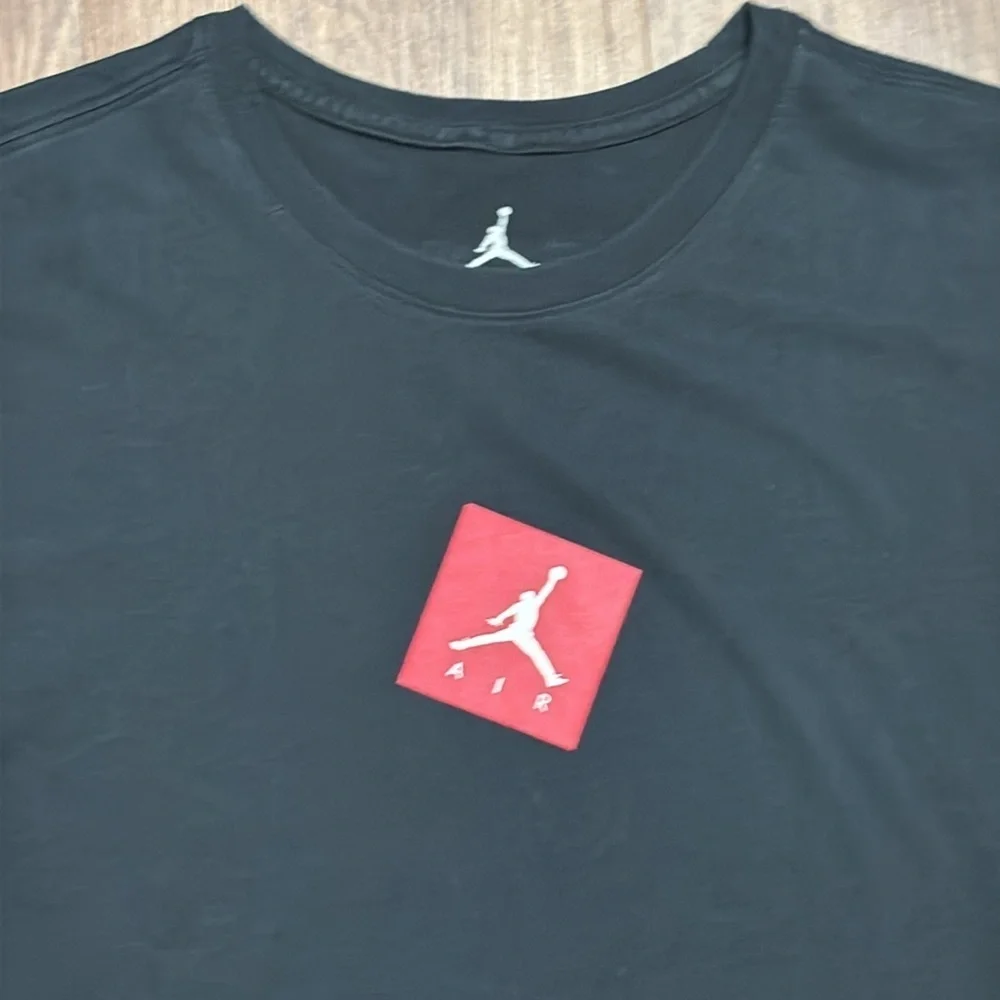 🔥🔥🔥 Air Jordan Shirt Men’s Basketball Jumpman MCMLXXXV Size: Large 🔥🔥🔥